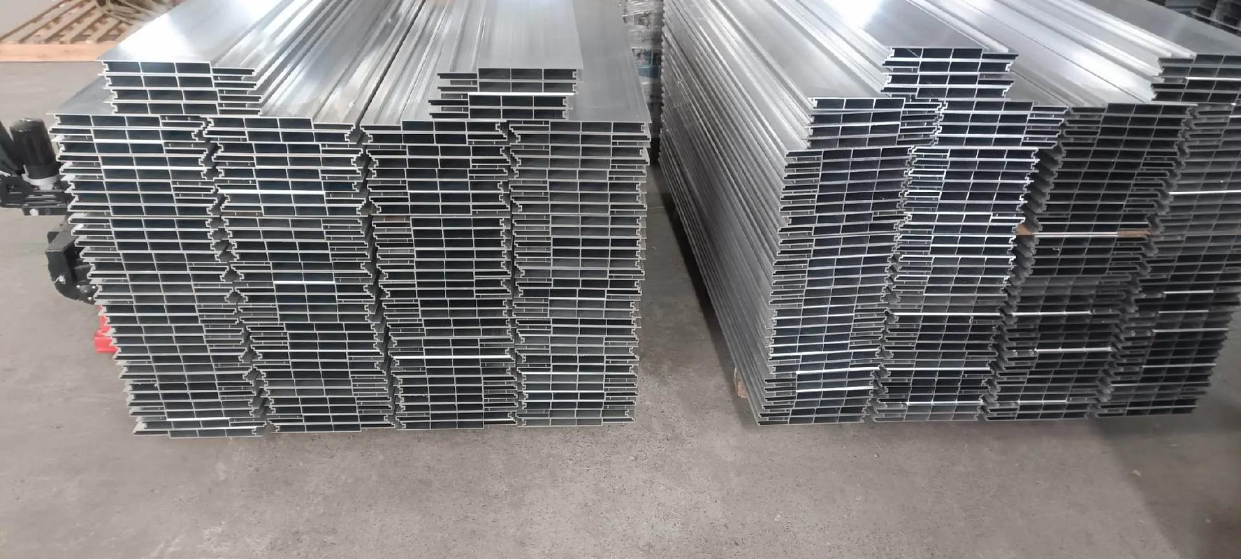 Decem minuta ad vos legere et intelligere aluminium extrusionem primario