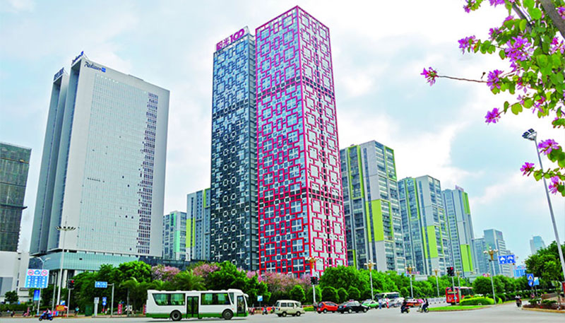 Guangxi Liuzhou 100 soles Plaza